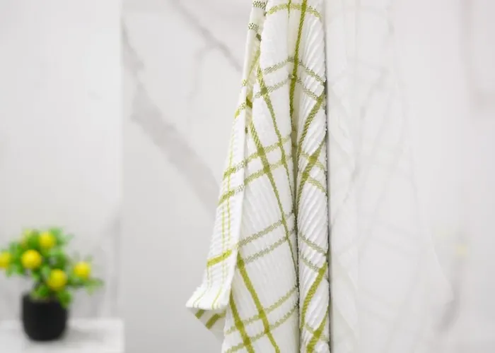 Center - 2 Min From Ndk *